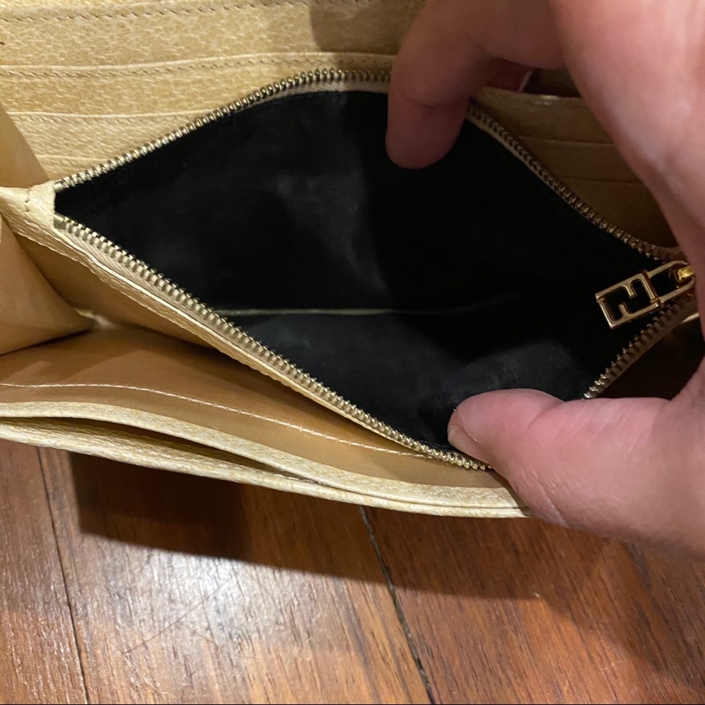 Authentic Fendi Wallet - Picture 12 of 16